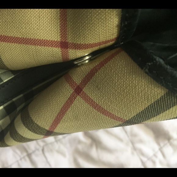 Burberry tote - Picture 7 of 16